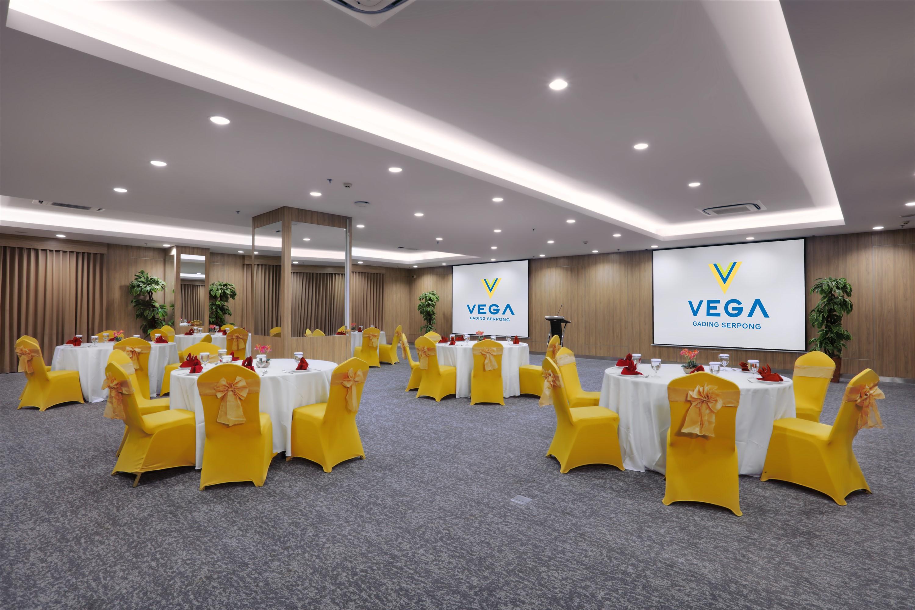 Vega Hotel Gading Serpong Exterior photo