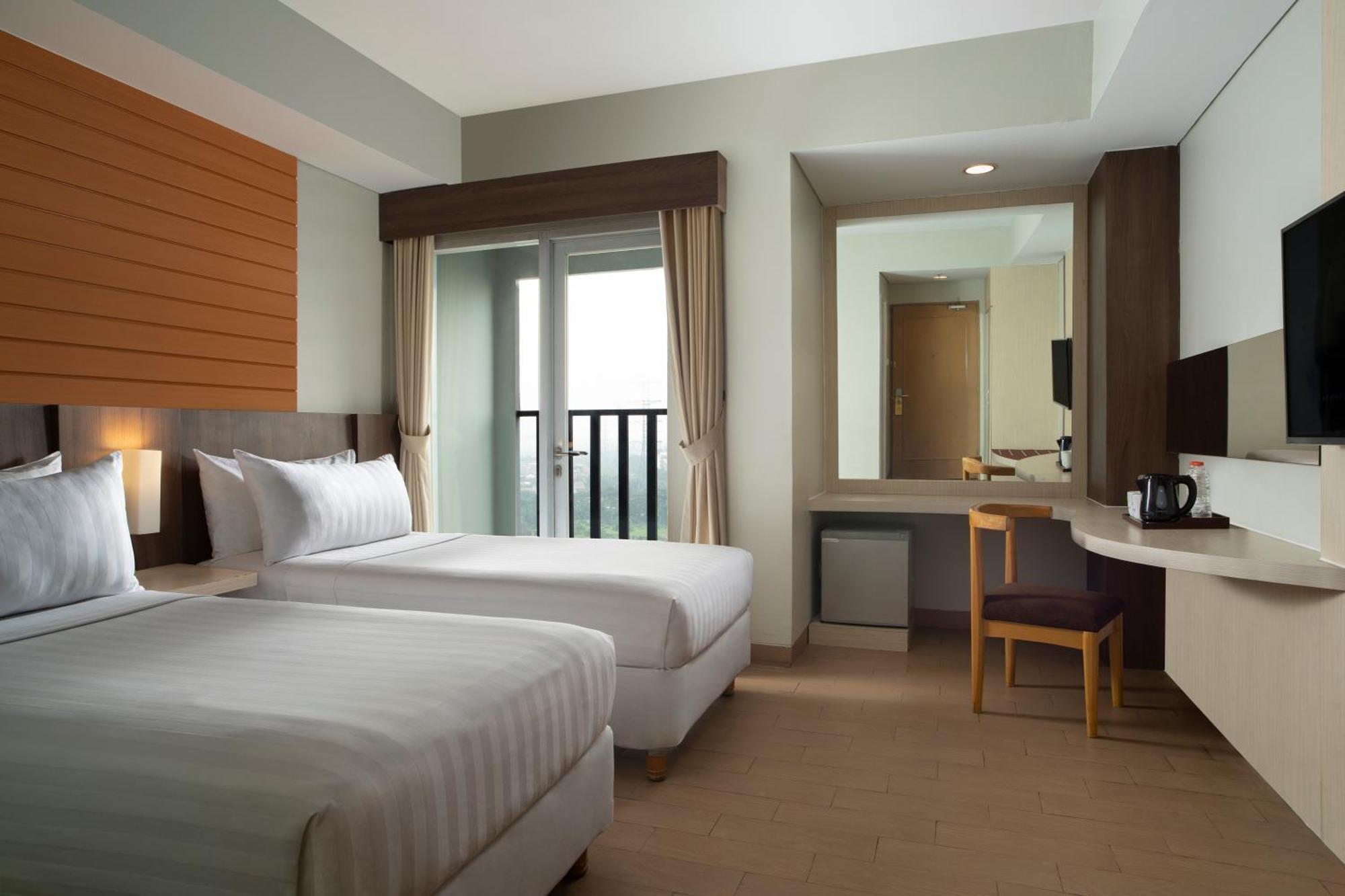 Vega Hotel Gading Serpong Exterior photo